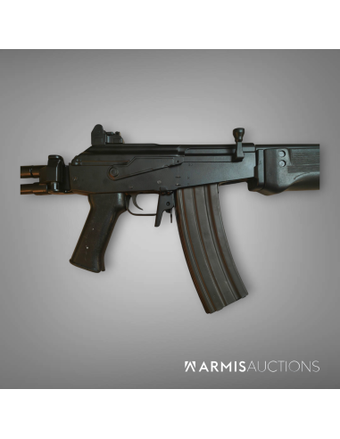 Fusil d'assaut semi-automatique Galil SAR 13