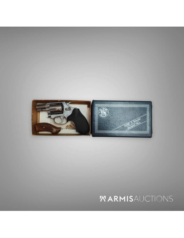 Revolver	Smith & Wesson M 60