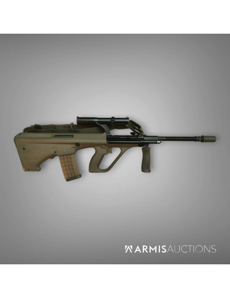 Fusil d'assaut Steyr AUG 77 semi-automatique