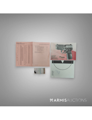 Pistolet semi-automatique SIG SAUER P228 état proche du neuf