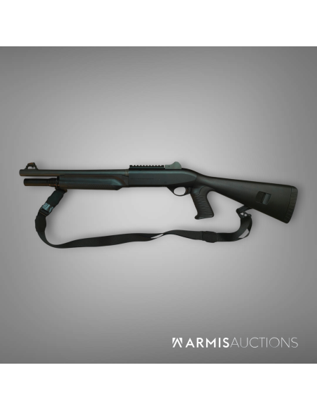 Fusil semi-automatique Benelli M2 Tactical