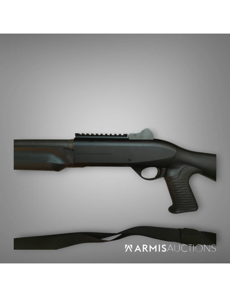 Fusil semi-automatique Benelli M2 Tactical