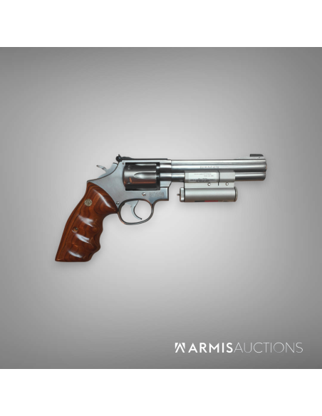 Revolver Smith & Wesson Mle 648