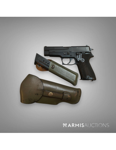 Pistolet semi-automatique P75