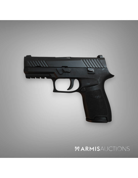 Pistolet semi-auto Sig Sauer P320  avec accessoires kidex dt, 4 mag, 1 porte-mag