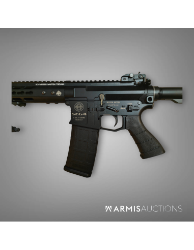 Fusil d’assaut semi-automatique Astra Arms STG4