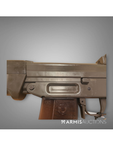 Fusil d'assaut automatique SIG 551-2 LB