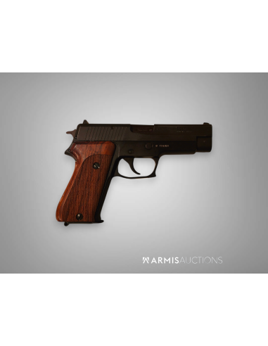 Pistolet semi-automatique SIG SAUER P220