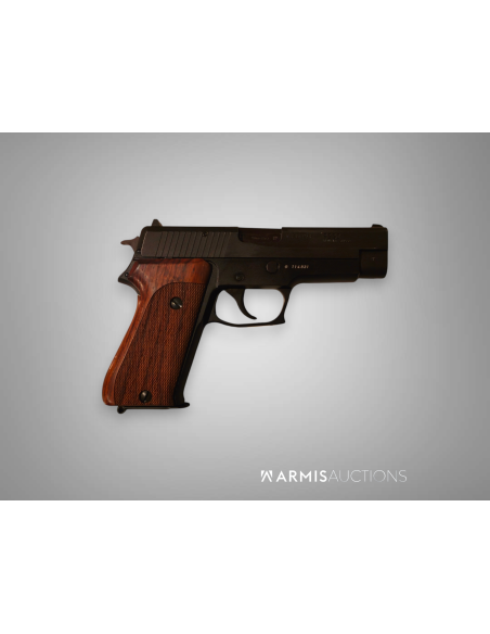 Pistolet semi-automatique SIG SAUER P220