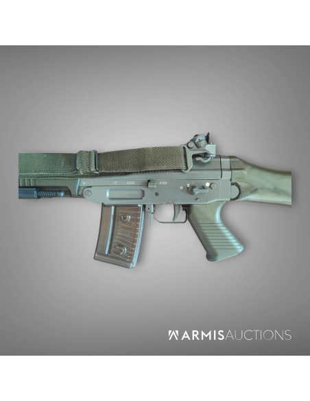 Fusil d'assaut PE 90