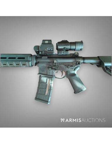 Fusil d'assaut semi-automatique SIG M400