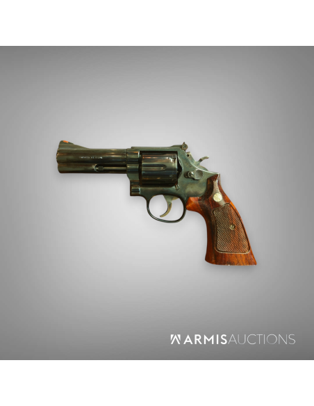 Revolver Smith & Wesson Model 586 4"