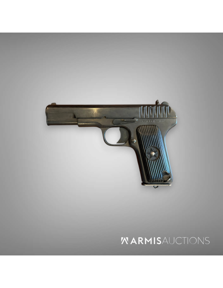 Pistolet semi-automatique Tokarev TT 33 daté 1944