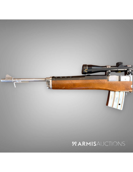 Fusil d'assaut semi-automatique Ruger Mini 14 .222 Rem avec lunette