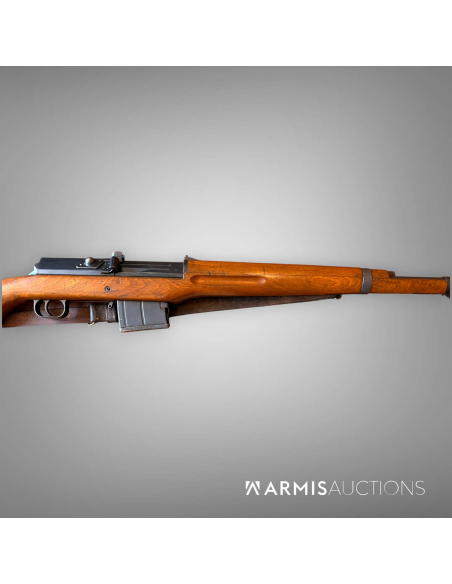 Fusil semi-automatique Ljungman AG-42